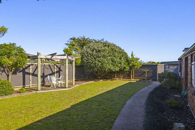 59 Quadrant Heights Paraparaumu_34