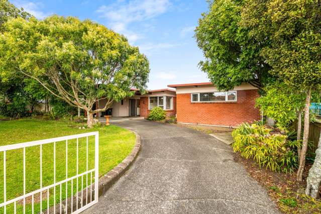 Room to Roam: Fully Fenced Family Haven