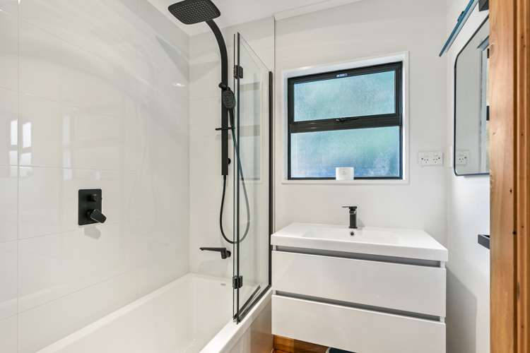 107 Cockayne Road Khandallah_10