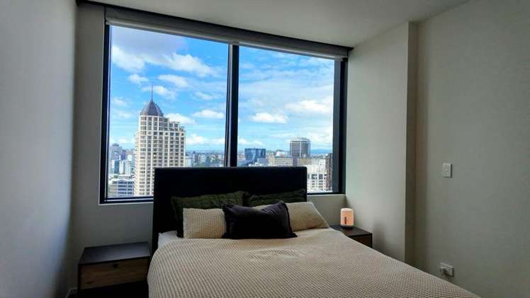 3305/10 Commerce Street City Centre_8