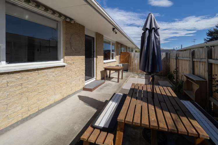 2/42 Aitken Street_0