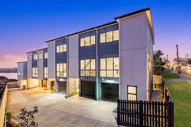 Brand New 3BR Townhouse in Panmure