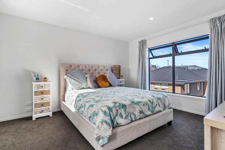 2/12 Faber Place Rototuna North_9