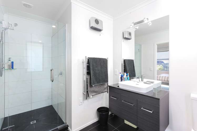 16 Woolshed Drive Stoke_15