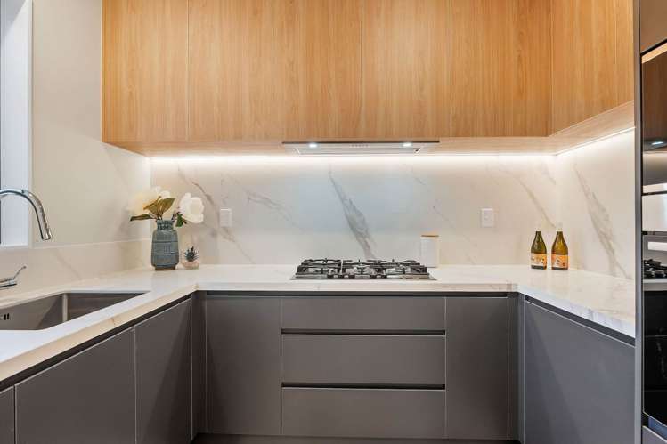 151 Te Oneroa Way Long Bay_13