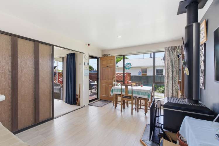 12 Cob Crescent Woolston_8