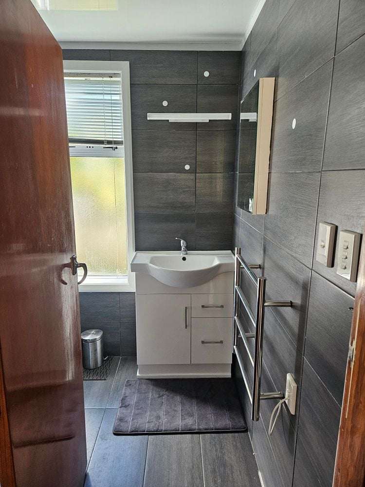 28 Trinity Avenue Epuni_20