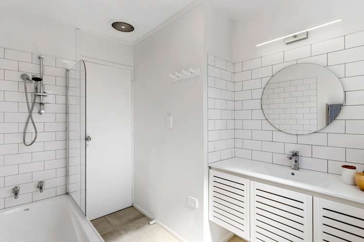 3 Sispara Place Beach Haven_8