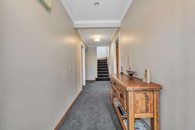 377 Mangorei Road_4