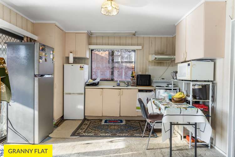 27 Olsen Avenue Hillsborough_13