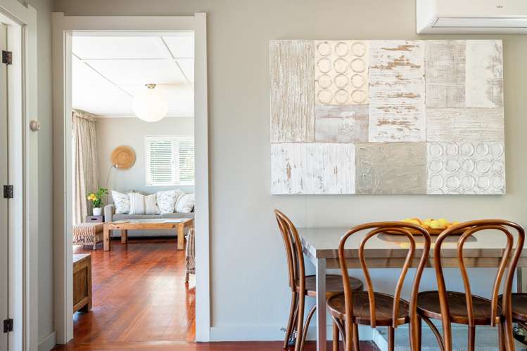 20 Garden Road Piha_10