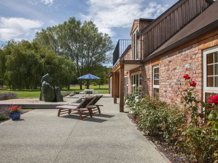 319 Lower Shotover Road Speargrass Flat_4