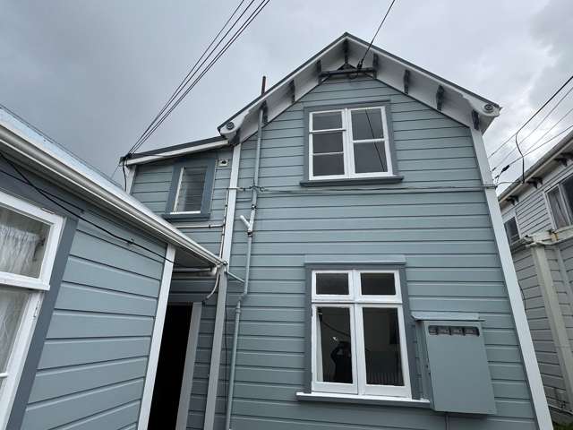 Large 3 bedroom Apartment in Mt Vic