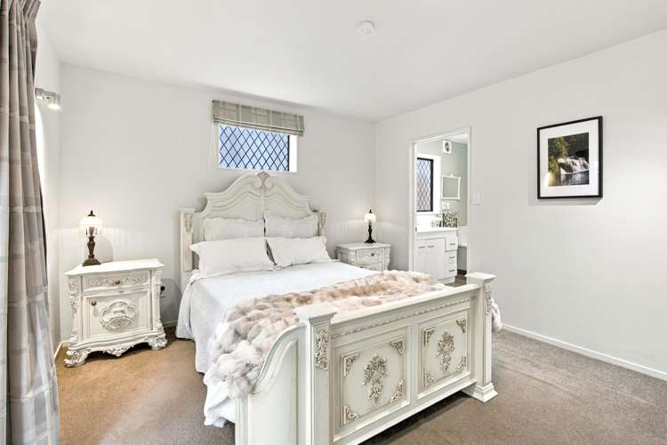 2/57b Cashmere Road Cashmere_10