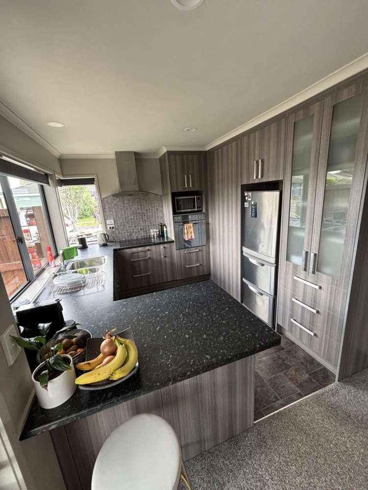 5 Nobleman Place Hamilton East_5