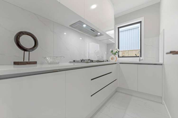 30 Christella Street Flat Bush_11