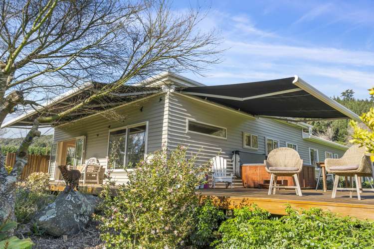 70 Colletts Road Mangaroa_0