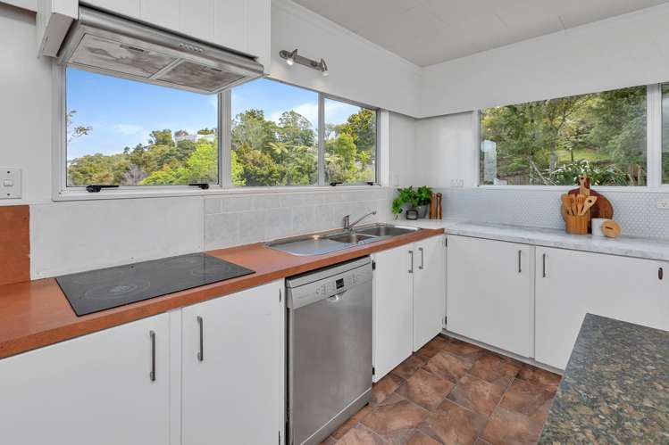 122 Parakiore Road Ngararatunua_12