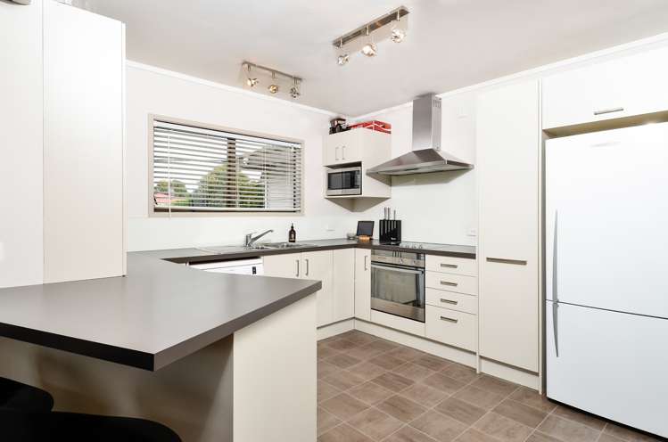 1/135 Edmonton Road Te Atatu South_10