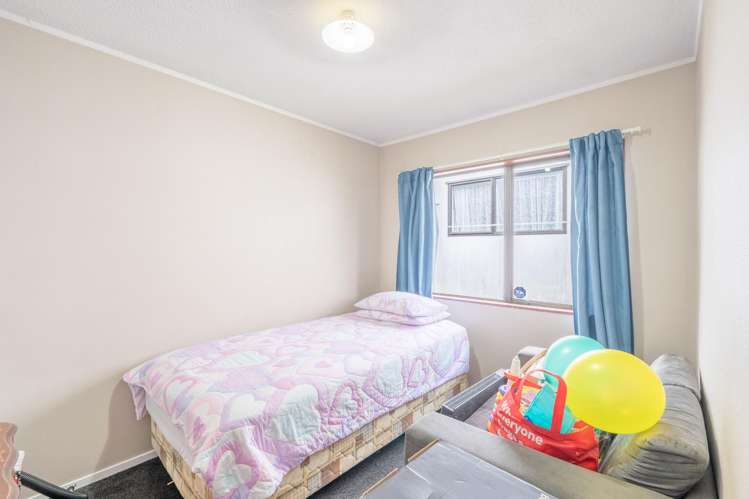 9 Ruihi Street Victoria_21