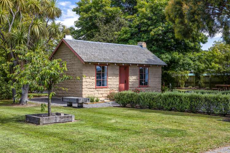 21a Foster Place Amberley_10