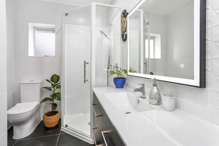 63 Church Road Mangere Bridge_12