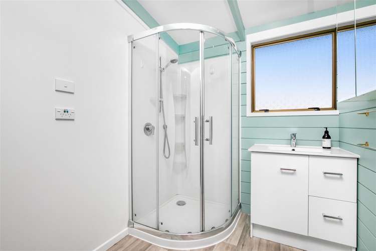 2/35 Grove Road Papakura_8