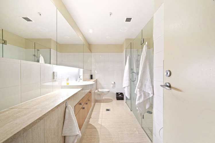 3I/42 Molesworth Street Thorndon_10