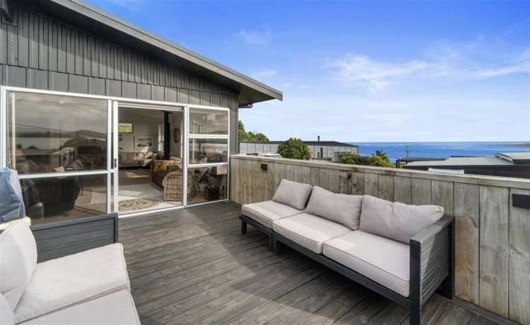 8 Wainamu Road Raglan_3
