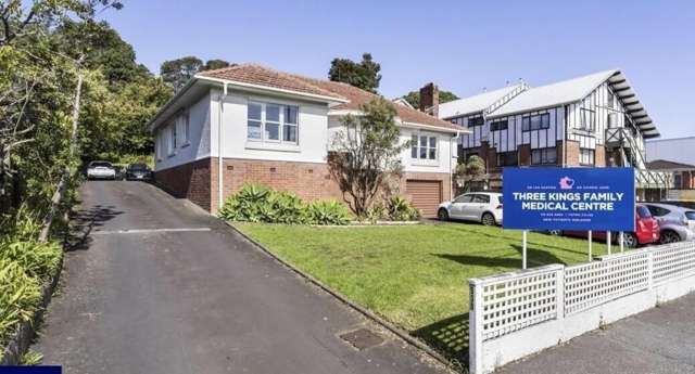 535 Mount Albert Road Three Kings_1
