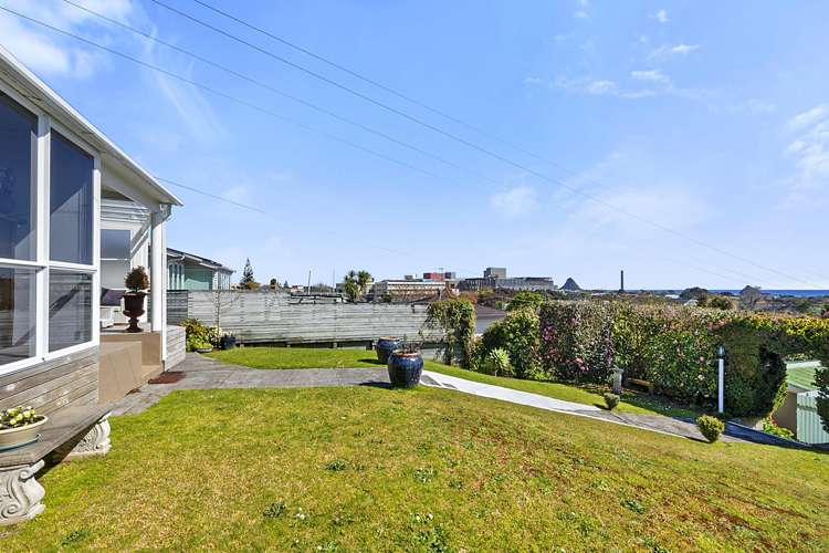 11 Burns Street Westown_17