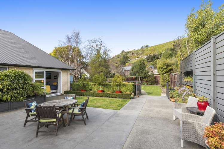 13 Alderson Avenue Hillsborough_20