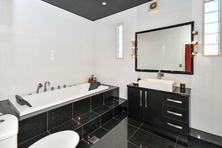 9 Elias Court The Gardens_25