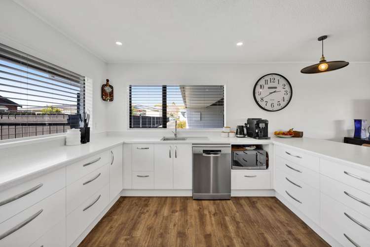 13A Karamea Street Whalers Gate_7