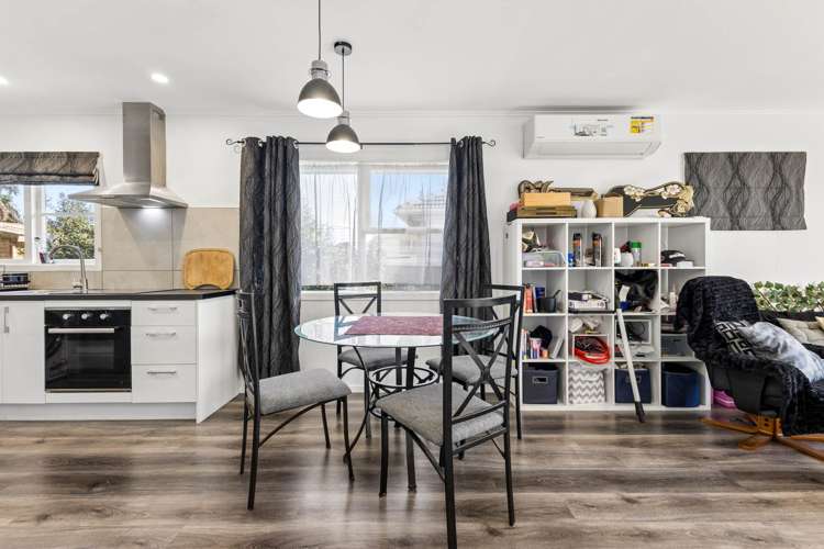 1/85A Tidal Road Mangere_3