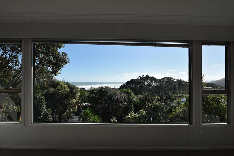 24 Domain Crescent Muriwai_7