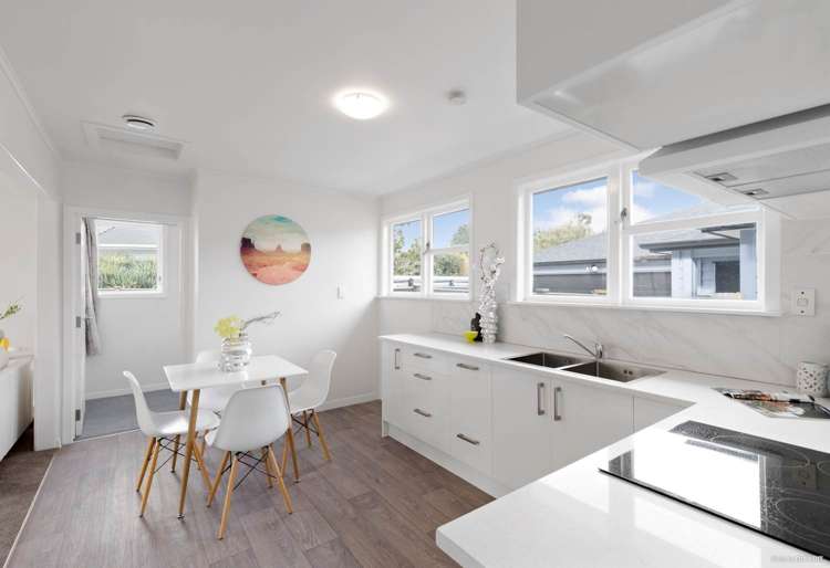 18 Ivon Road Otara_4