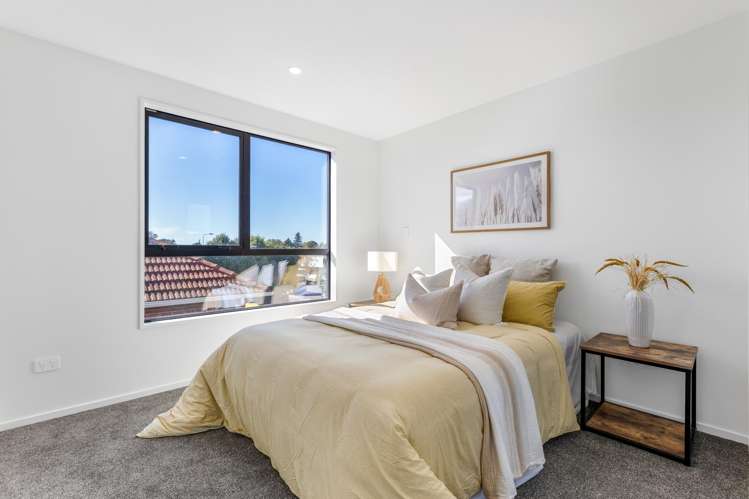 Units 1 -5/6 Ngata Place Hornby_8