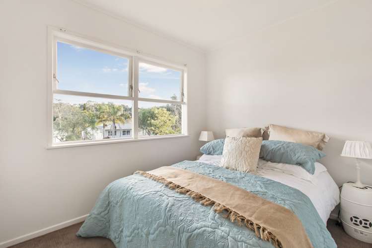 4 Ragley Street Titirangi_13