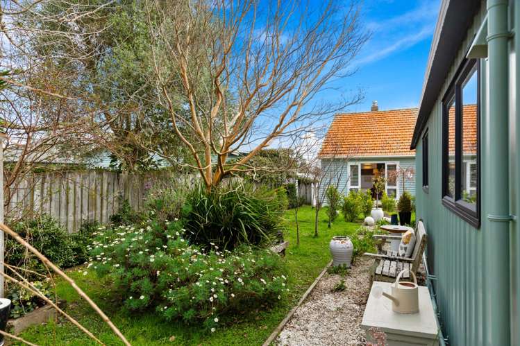 33 Aramoana Avenue Devonport_19