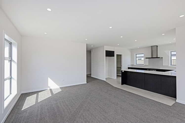 6 George Yee Place Taradale_6