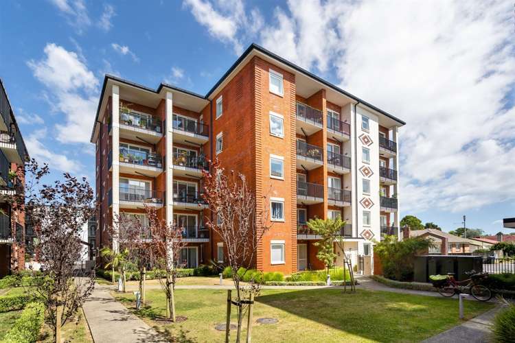 G05/1c Soljak Place Mount Albert_28