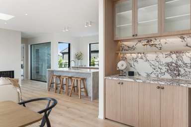 21 William Gilbert Drive_3