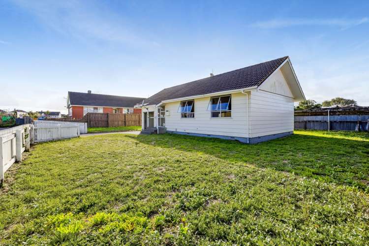 21 Acourt Street Hawera_17