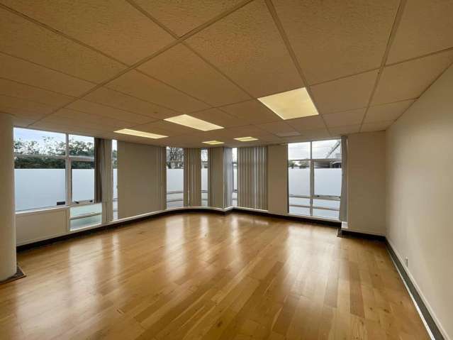 Office/Medical with shower, toilet and parking