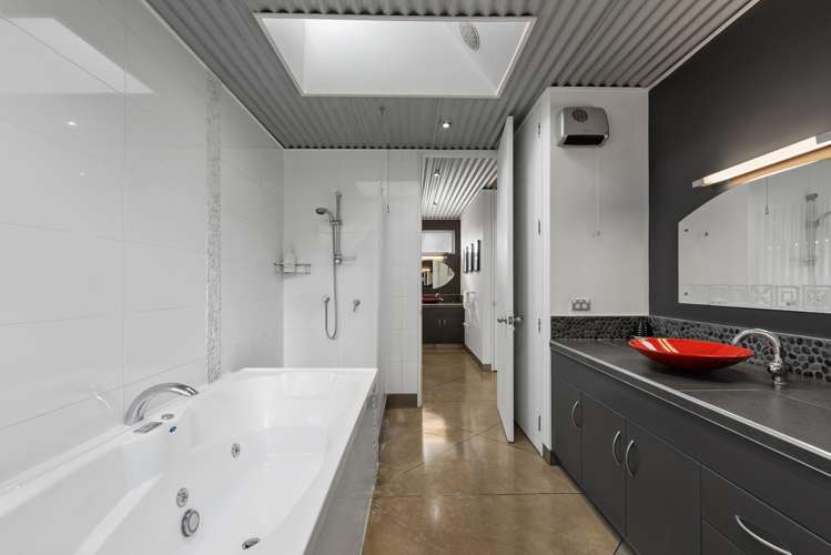 31 Tizard Road Birkenhead_10