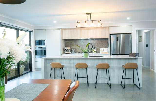 43 Seachange Drive Leamington_2