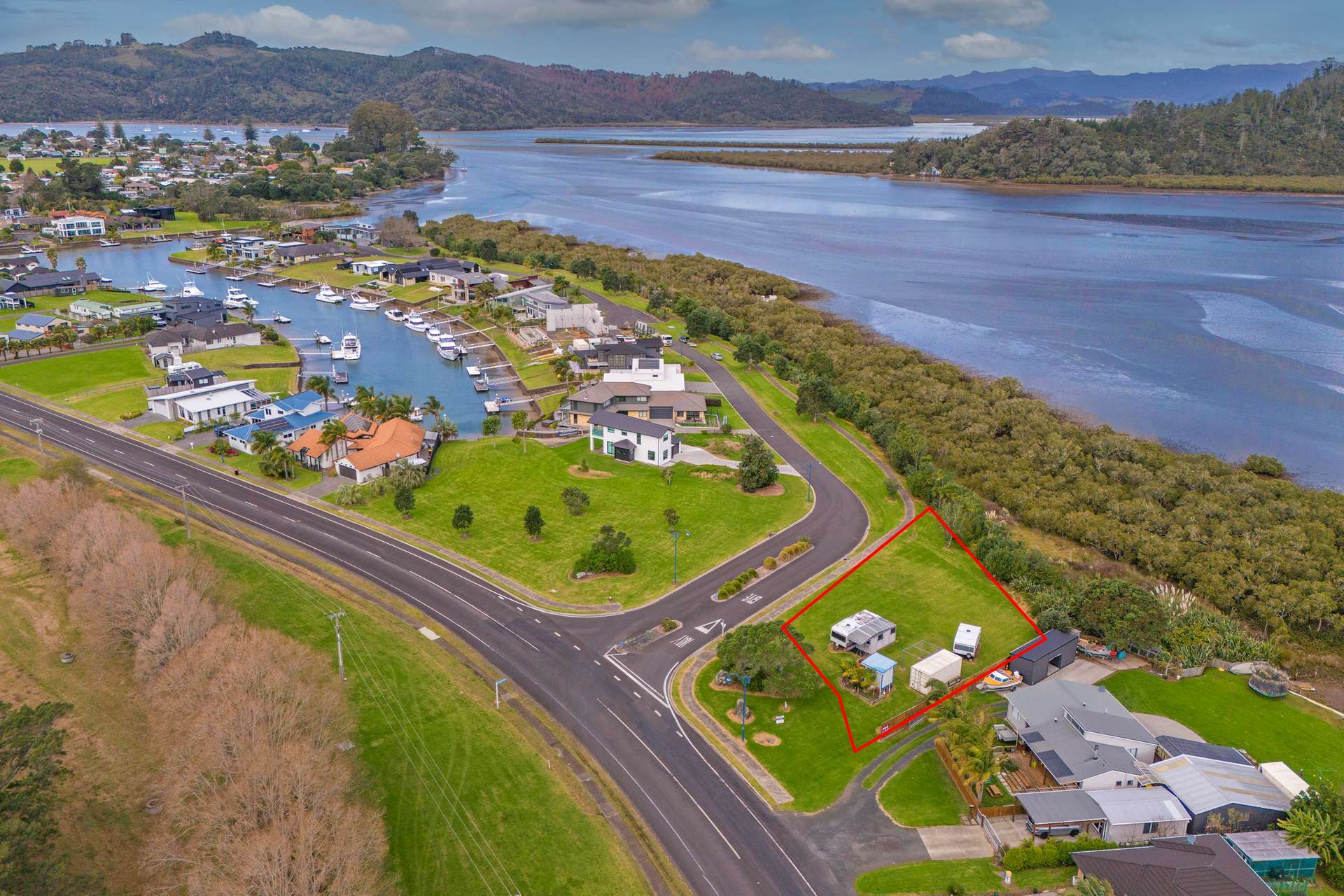 1 Hei Esplanade Whitianga_0