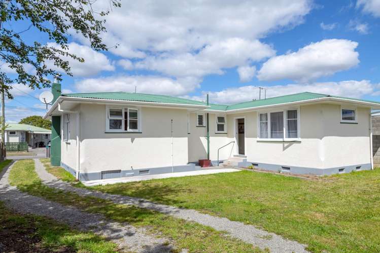 84 Cameron Crescent Masterton_10