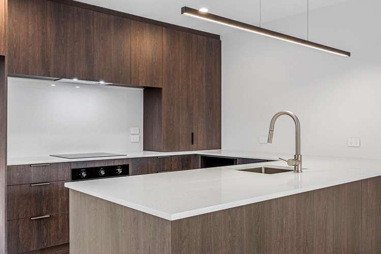 9/200 Main North Road Redwood_1